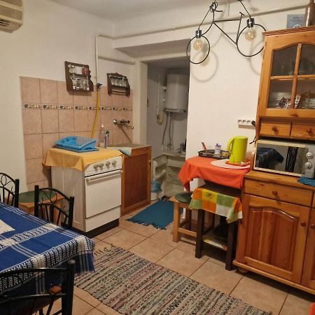 فيلا Kerekparos Es Zarandok Vendeghaz Apostag المظهر الخارجي الصورة